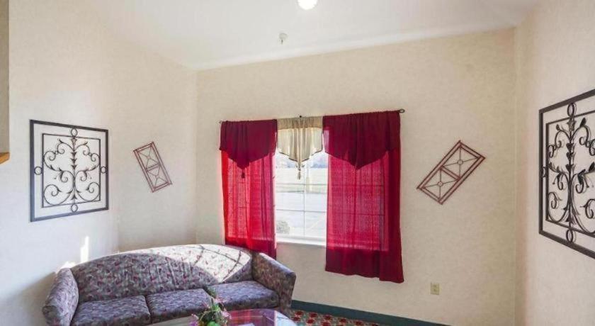 Hotel Markle In I-69 外观 照片